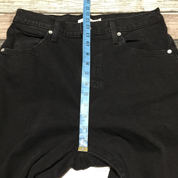 Levi’s High Waisted Mom Jeans Women’s 31x29 Washed Black Denim Stretch - Picture 3 of 10